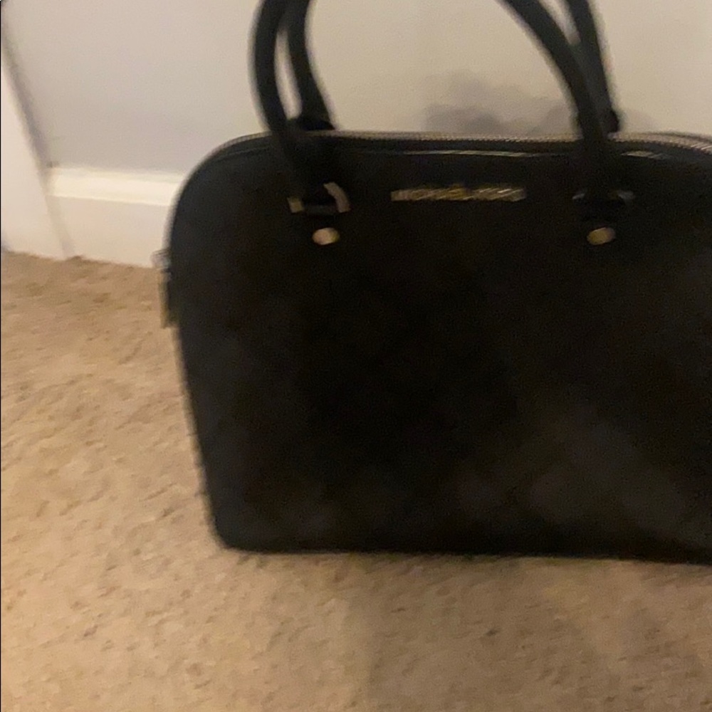 Michael Kors purse - Picture 2 of 9